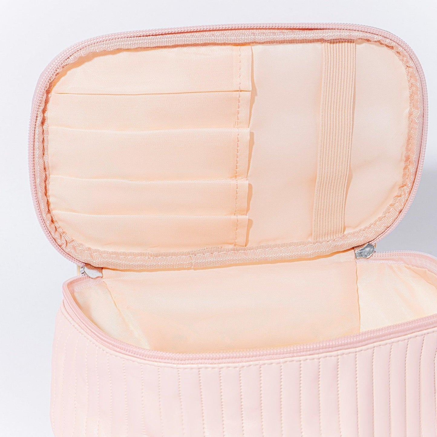 BEAUTY CREATIONS - COSMETIC VANITY BAG
