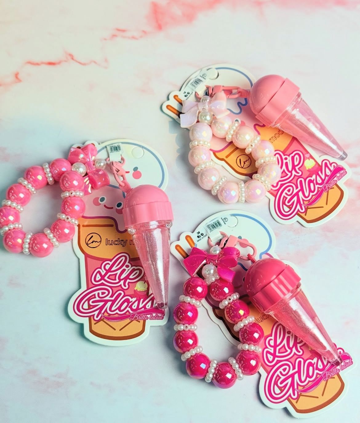 Brillo labial de la marca "Lucky Model